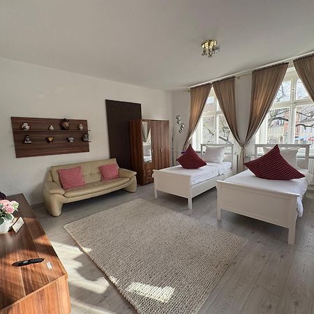 Cafe Alice & Pension Gmbh بوتسدام المظهر الخارجي الصورة