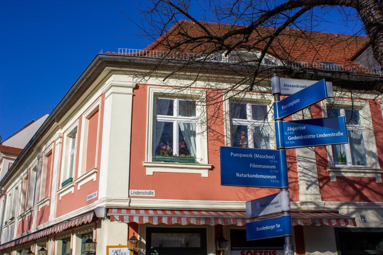 Cafe Alice & Pension Gmbh بوتسدام المظهر الخارجي الصورة